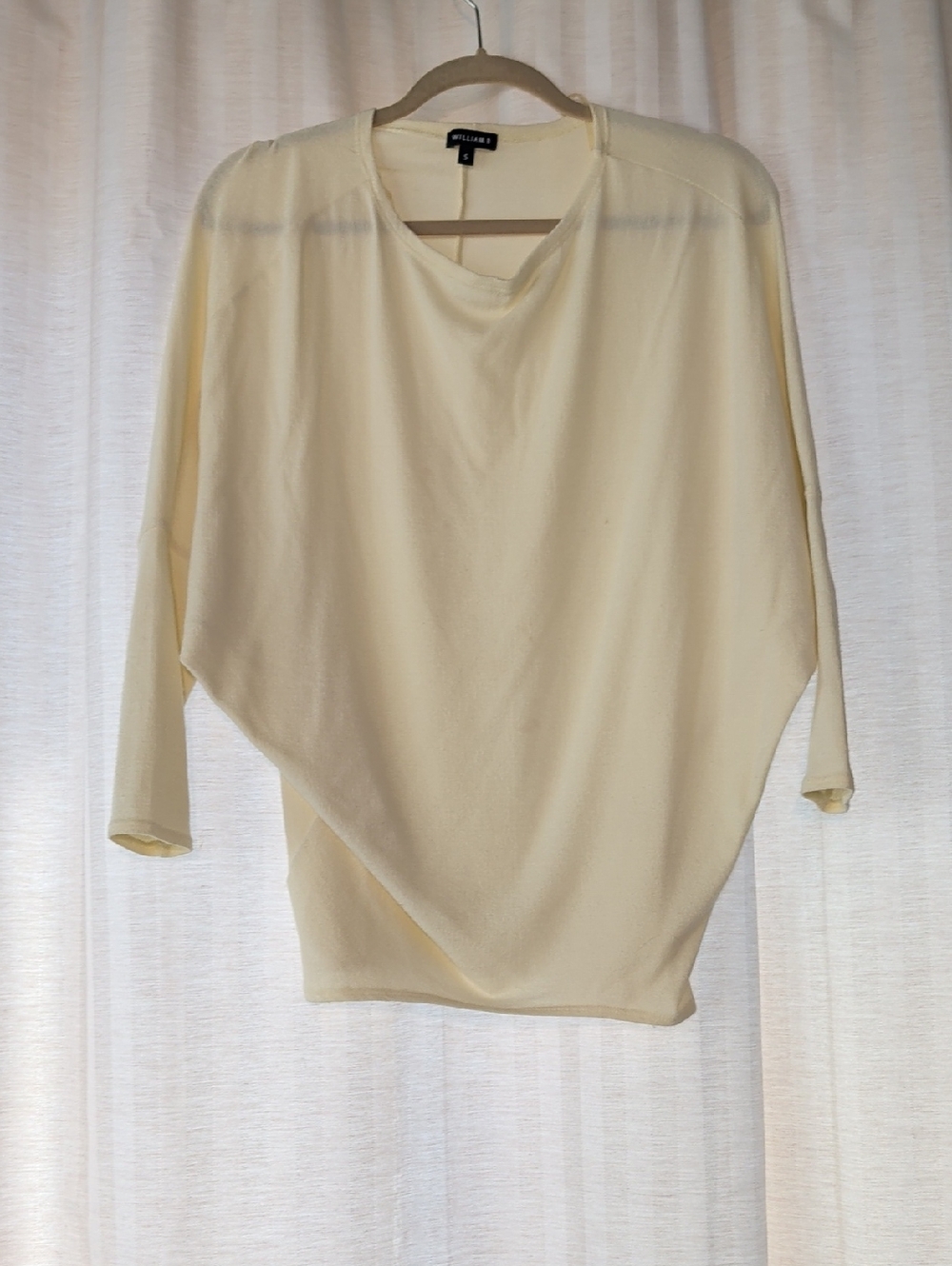 WILLIAM B Light Cream Top - Small